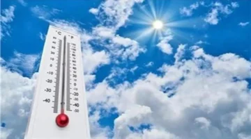 سحب منخفضة تغطي سماء القاهرة الكبرى مع توقعات بأمطار رعدية خلال الساعات القادمة